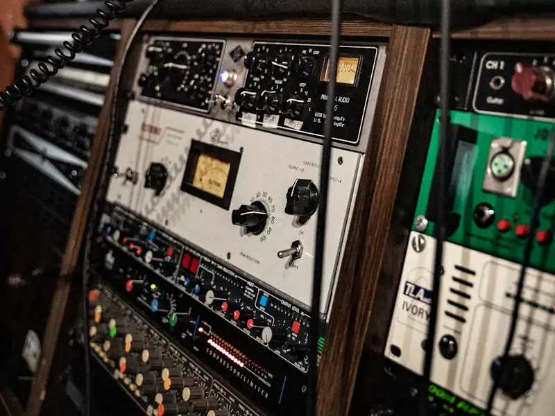 Equipment rack of multi-channel amplifiers and audio processors